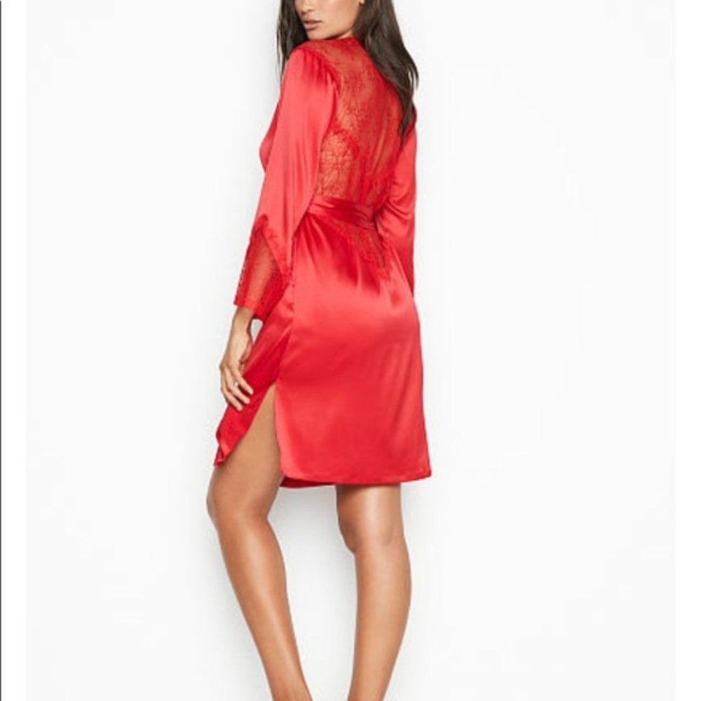 Victoria Secret Chantilly Lace Kimono Robe Red